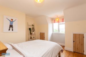 Bedroom- click for photo gallery